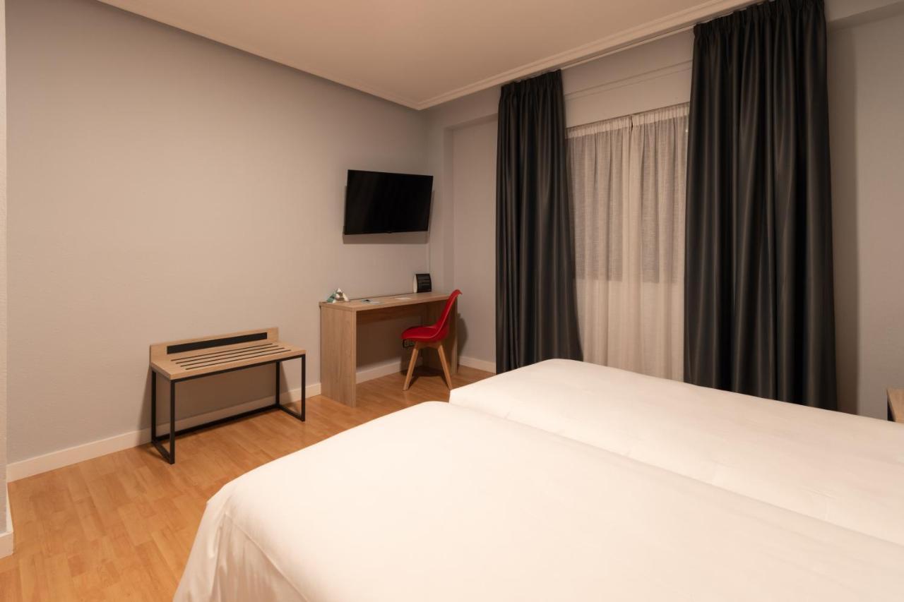 Alda Centro Zaragoza Hotel Ngoại thất bức ảnh