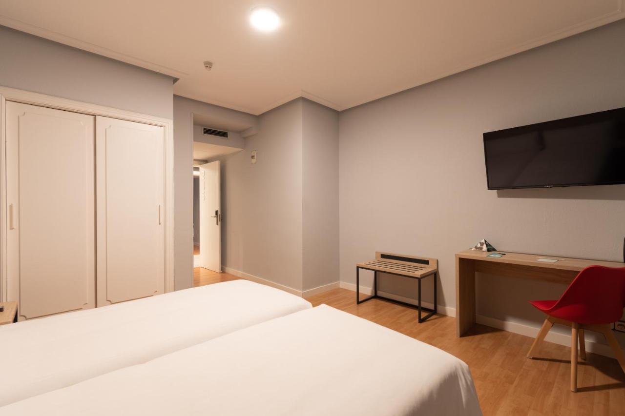 Alda Centro Zaragoza Hotel Ngoại thất bức ảnh