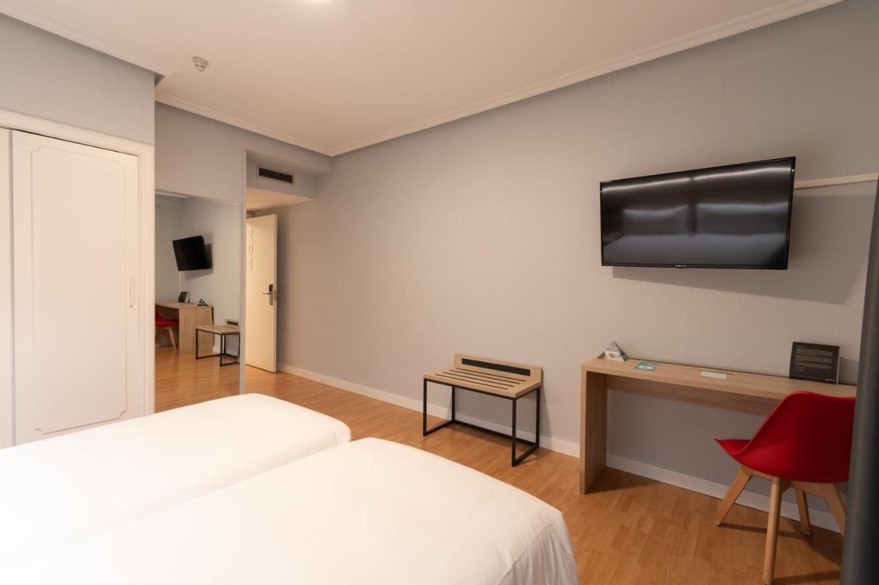 Alda Centro Zaragoza Hotel Ngoại thất bức ảnh