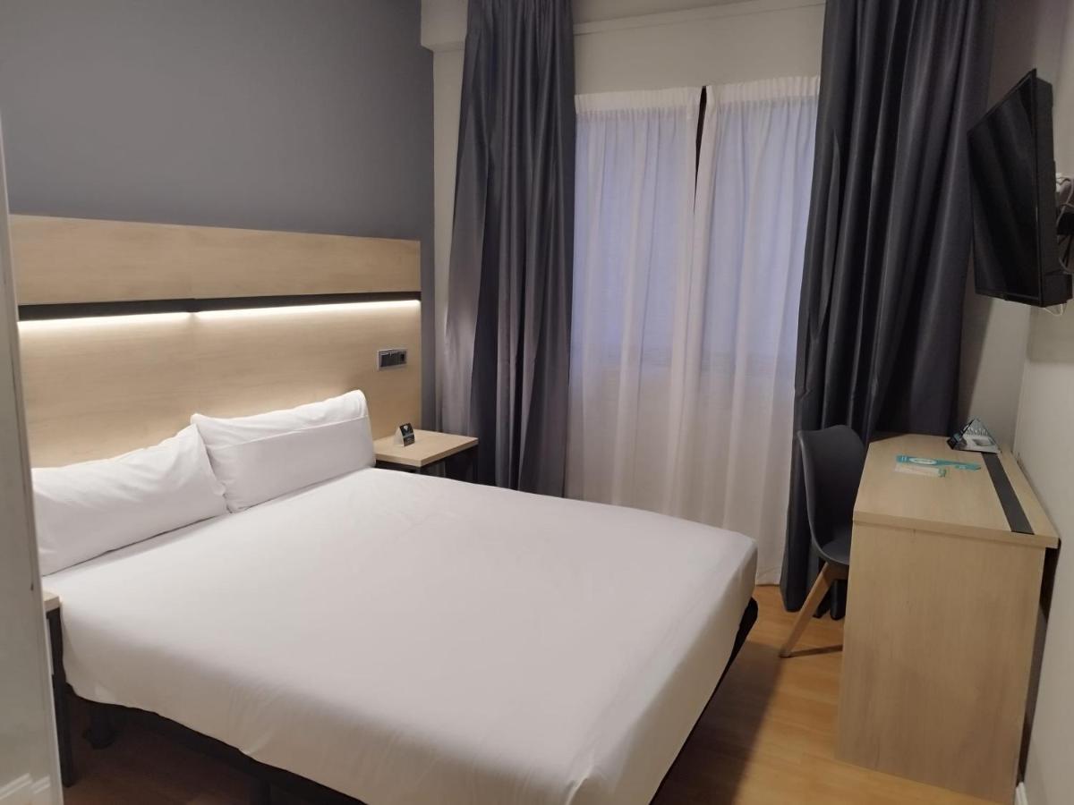 Alda Centro Zaragoza Hotel Ngoại thất bức ảnh